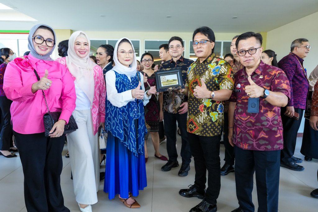 Bupati Giri Prasta terima Kunker Komisi IV DPR RI dan KKP di Kuta